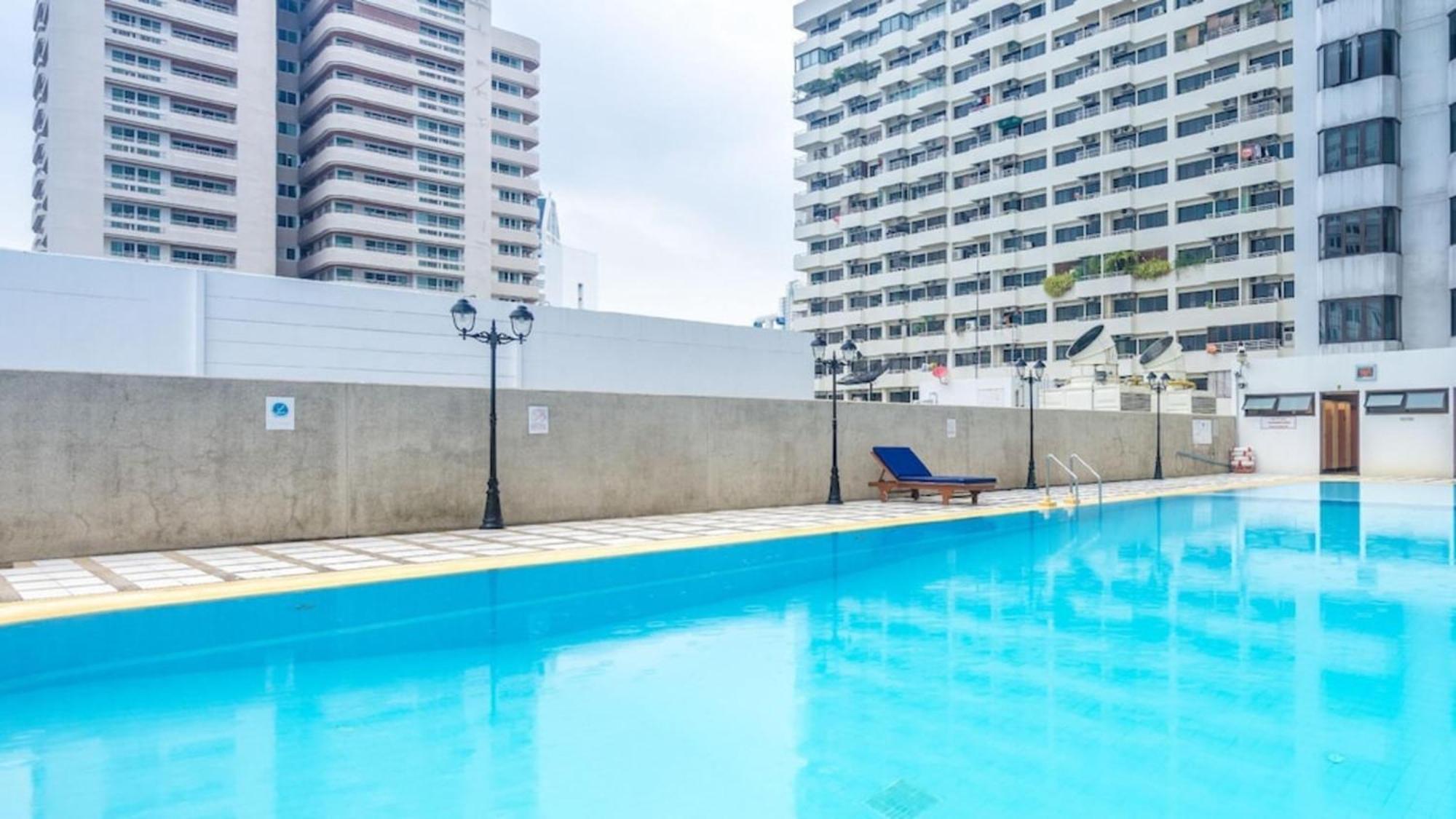 Omni Tower Sukhumvit Soi 4 Direct Apartment Bangkok Exterior photo