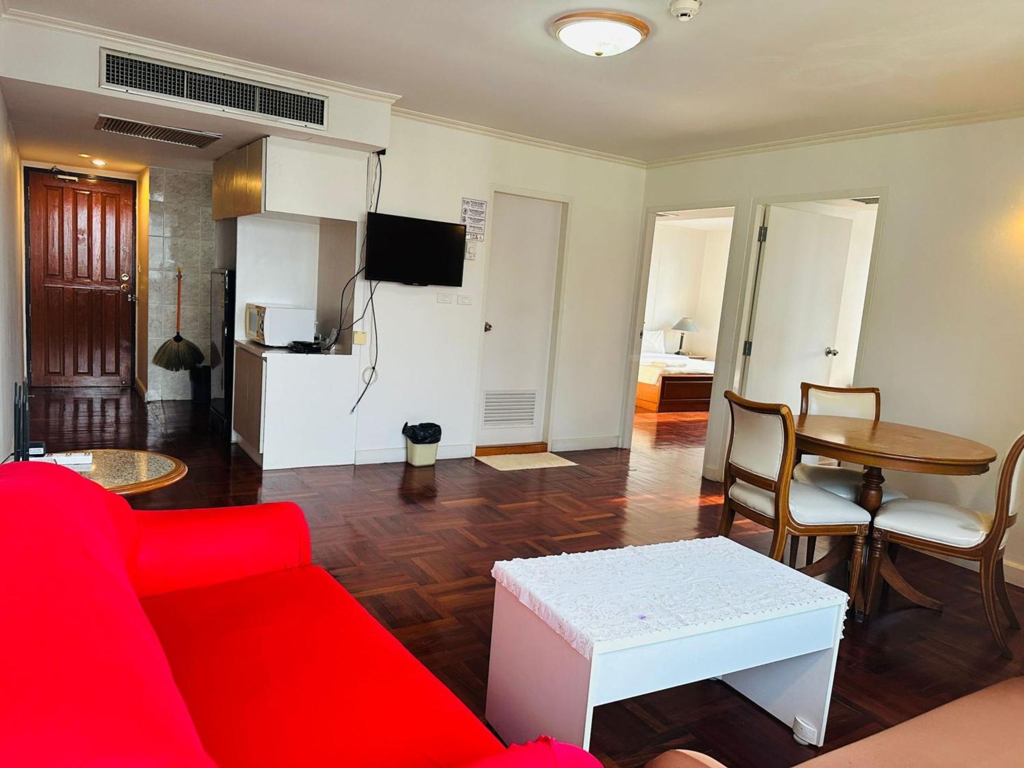 Omni Tower Sukhumvit Soi 4 Direct Apartment Bangkok Exterior photo