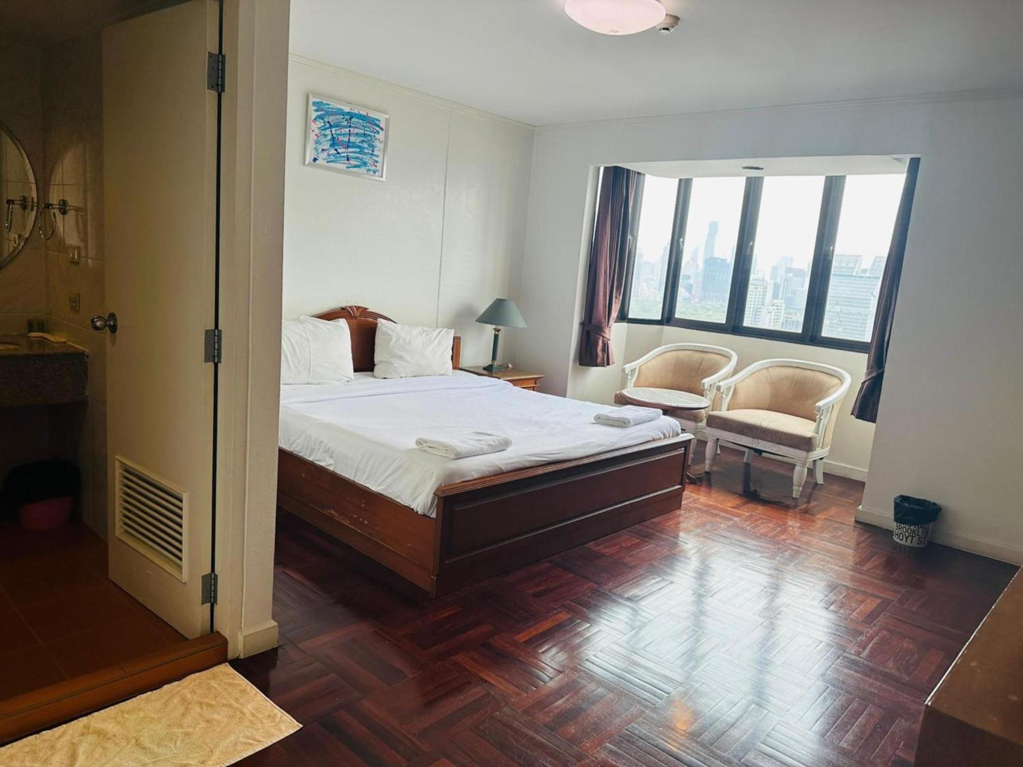Omni Tower Sukhumvit Soi 4 Direct Apartment Bangkok Exterior photo